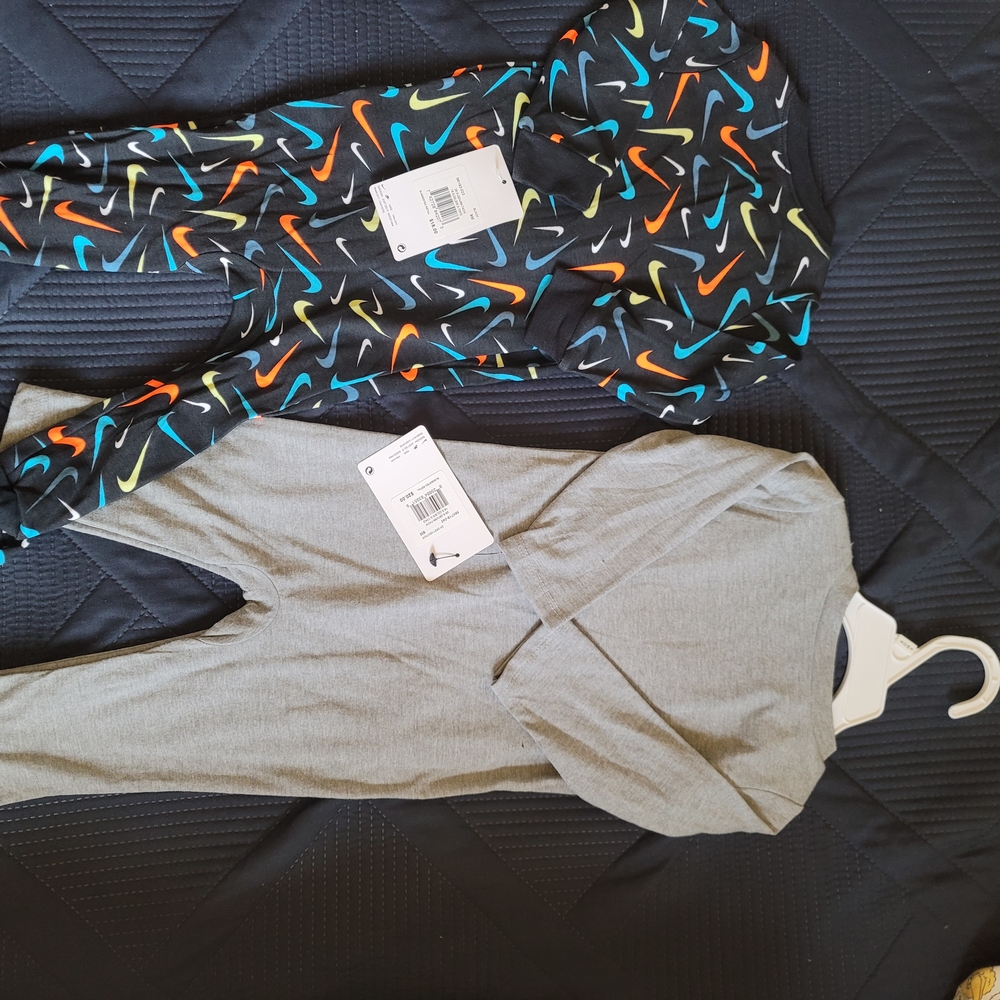Nike Baby Onesies Set - Black and Gray - Picture 2 of 6